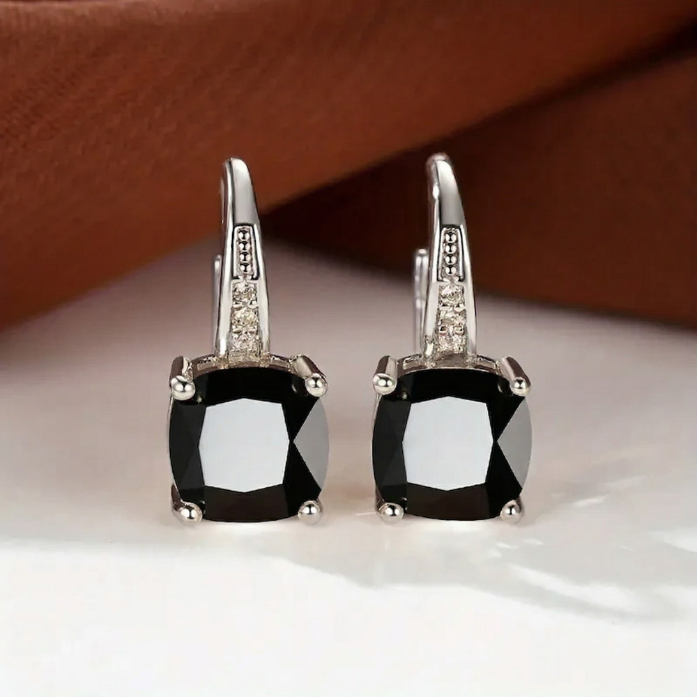 Black Spinel / White Gold