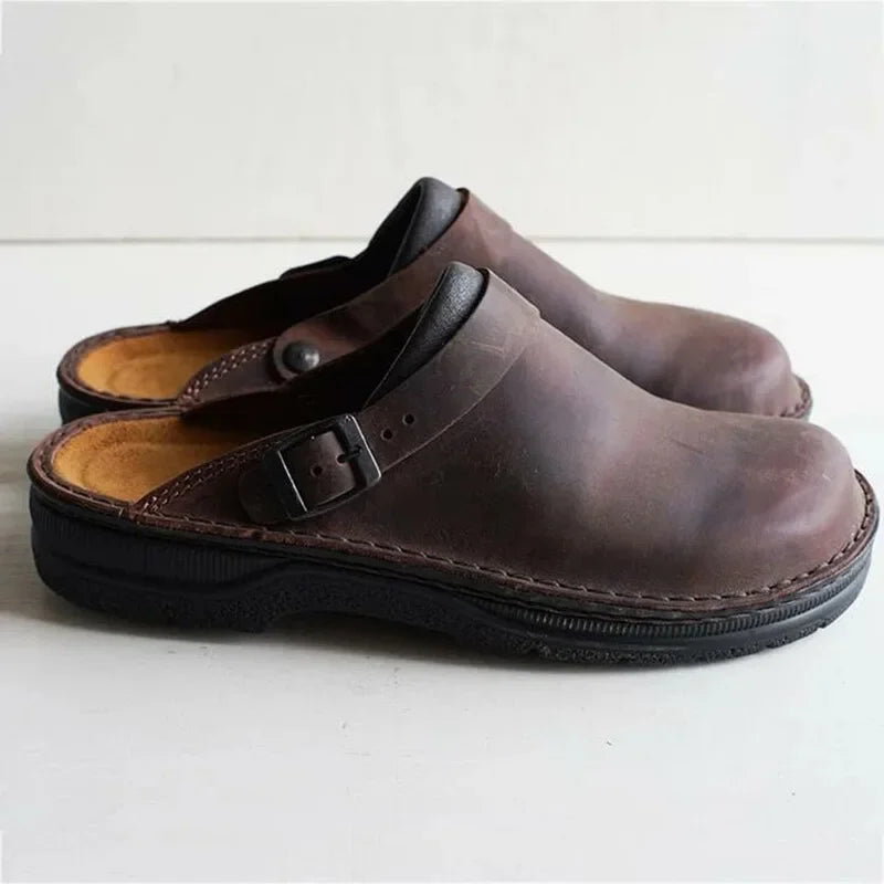 Brown / 15