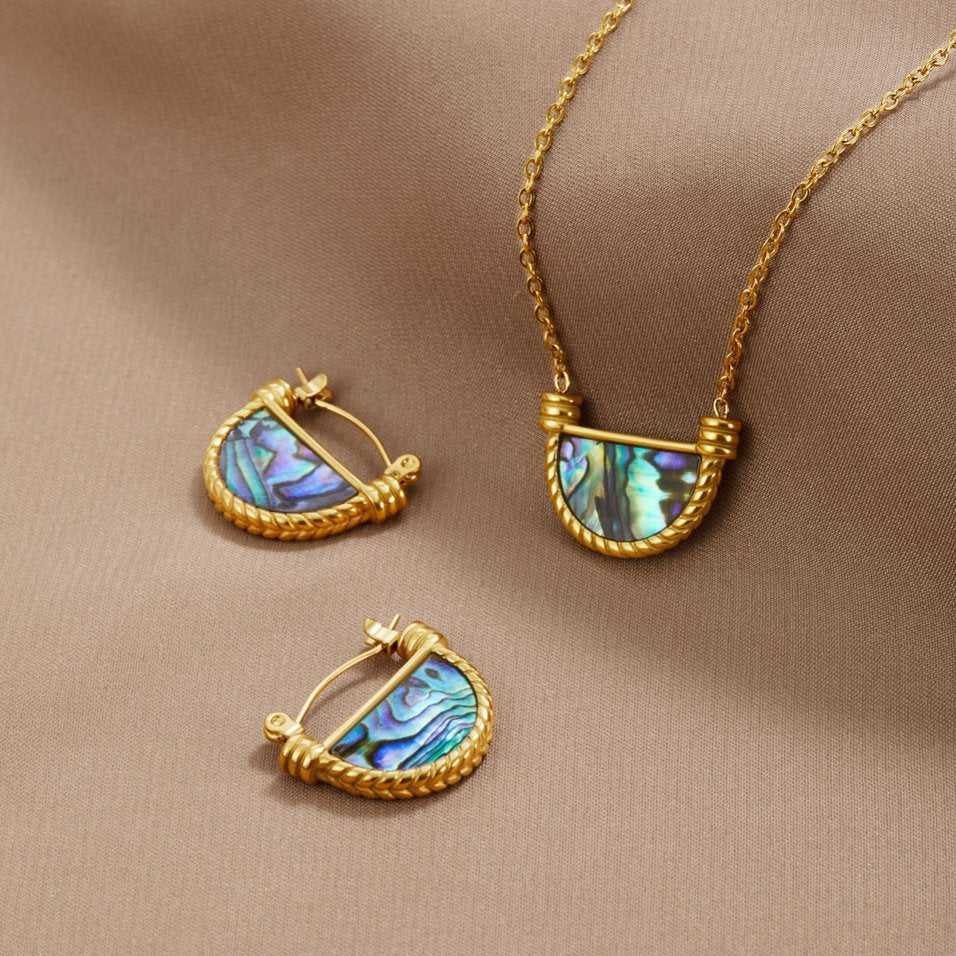 18K Gold